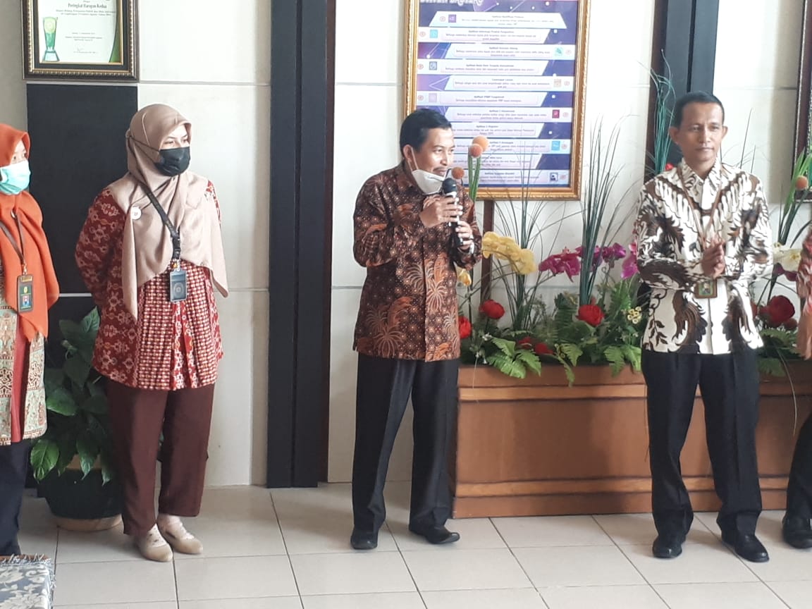 breafingperdana1